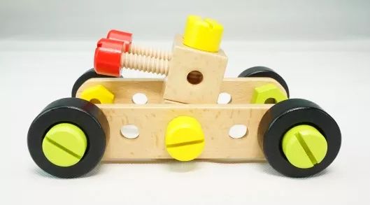 揭开玩具世界的奥秘 从设计到心理影响的全面探秘